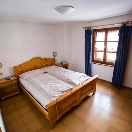 Touring Apartment *